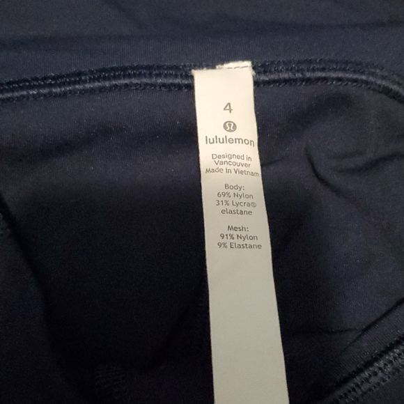 Lululemon crop tights - Picture 2 of 4